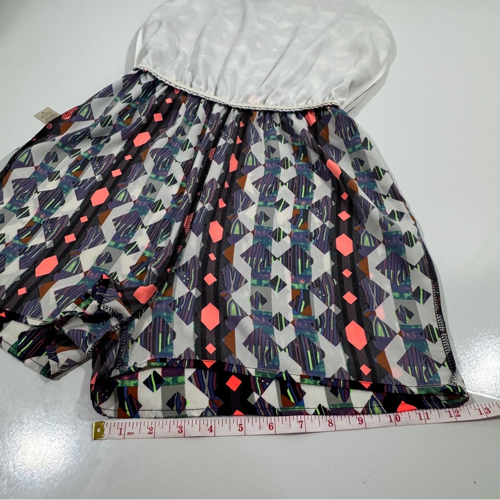 Everly Geometric Print Sleeveless Romper Size M - Picture 8 of 11